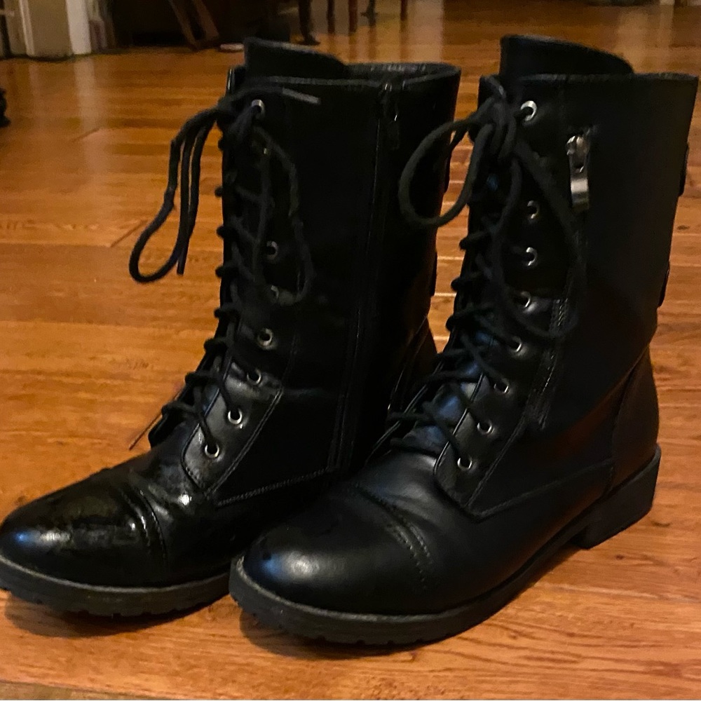 Ladies boots